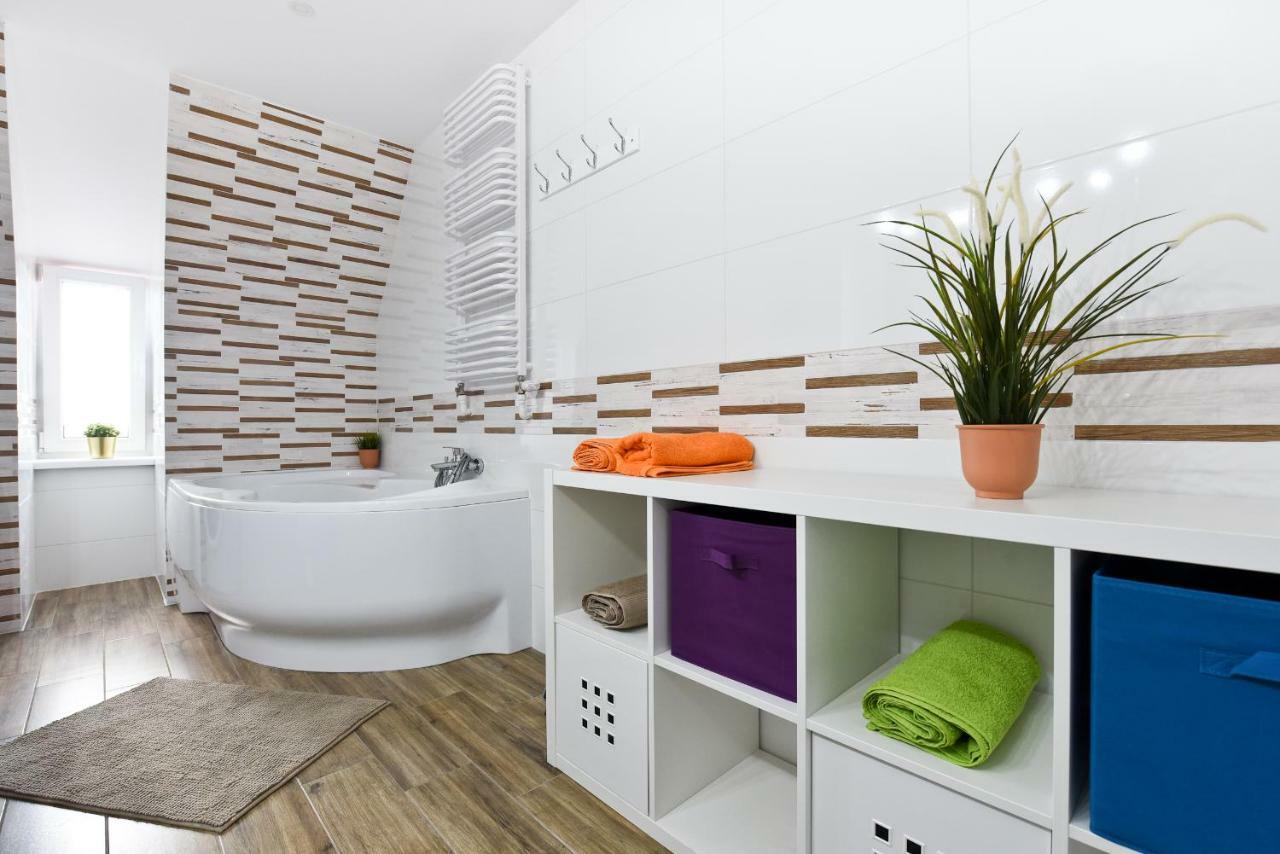 Apartament Centrum Z Miejscem Parkingowym Thorn Exterior foto