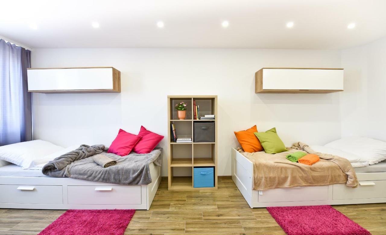 Apartament Centrum Z Miejscem Parkingowym Thorn Exterior foto