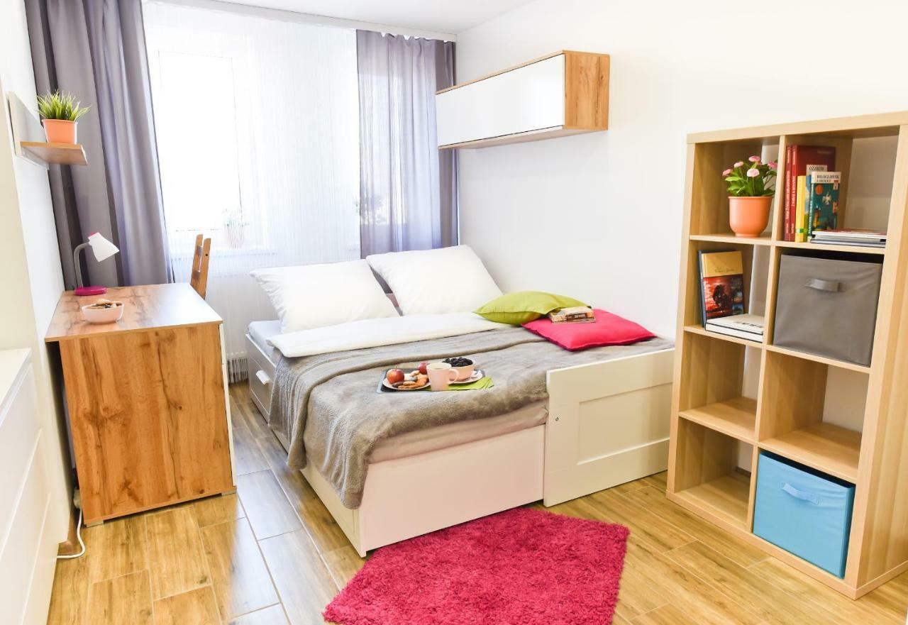 Apartament Centrum Z Miejscem Parkingowym Thorn Exterior foto